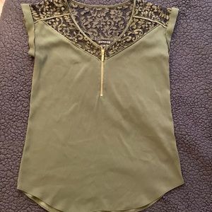 Express v-neck gramercy lace tee